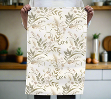 Load image into Gallery viewer, Hearth & Honey Box