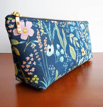 Load image into Gallery viewer, Gold Zipper Pouch/Pencil Case