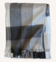 Load image into Gallery viewer, Cotton Throw
